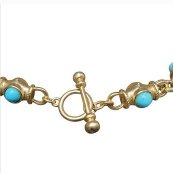 Matte Gold Byzantine Revival Turquoise Cabochon Toggle Necklace - Picture 5 of 6